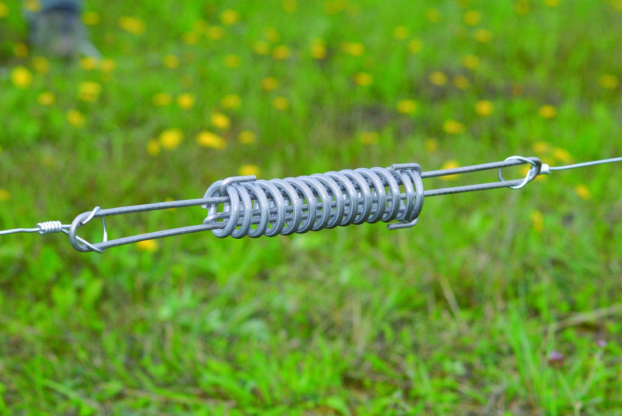 Tendeur rotatif pour fil de clôture Patura